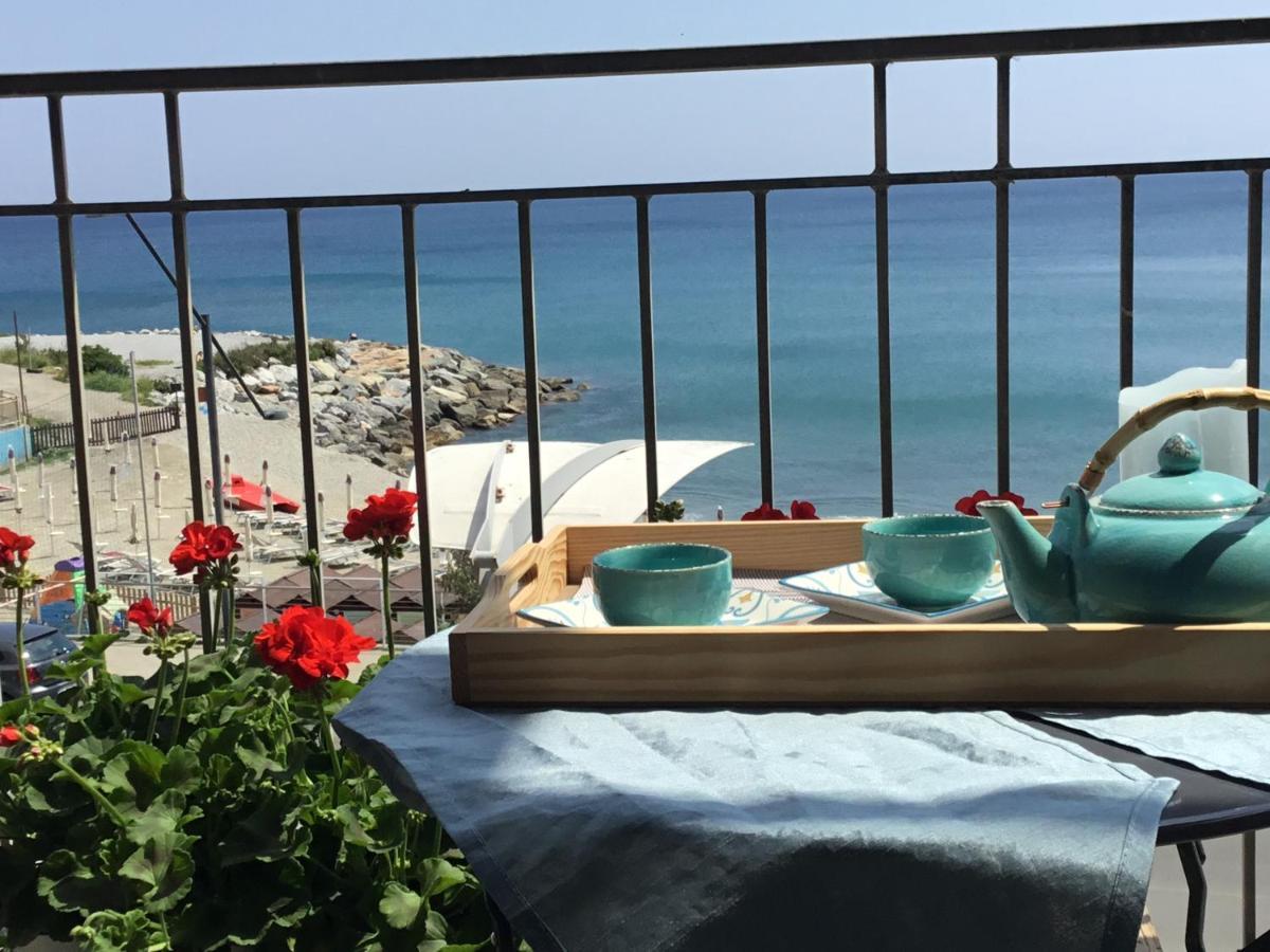 Tramonto Sul Mare - Sea Suite Savona Exterior foto